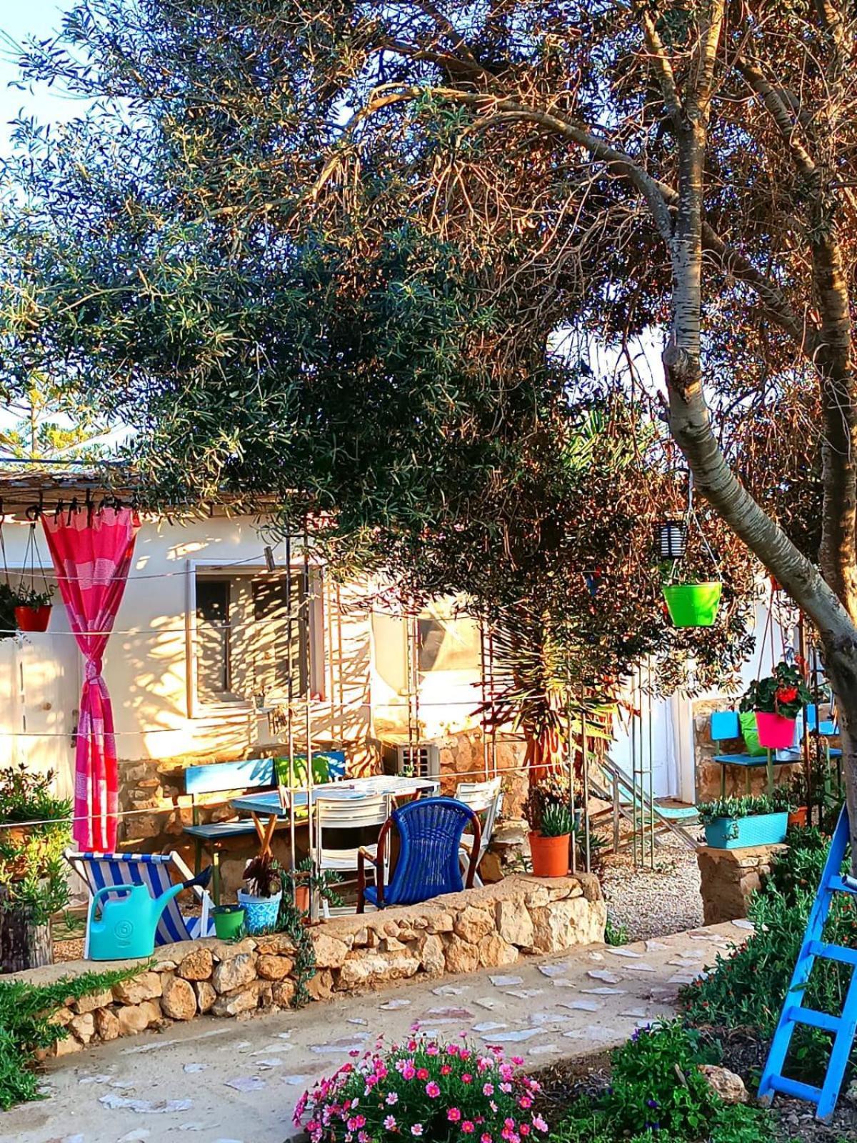 Cala Creta Apartment Lampedusa Bagian luar foto