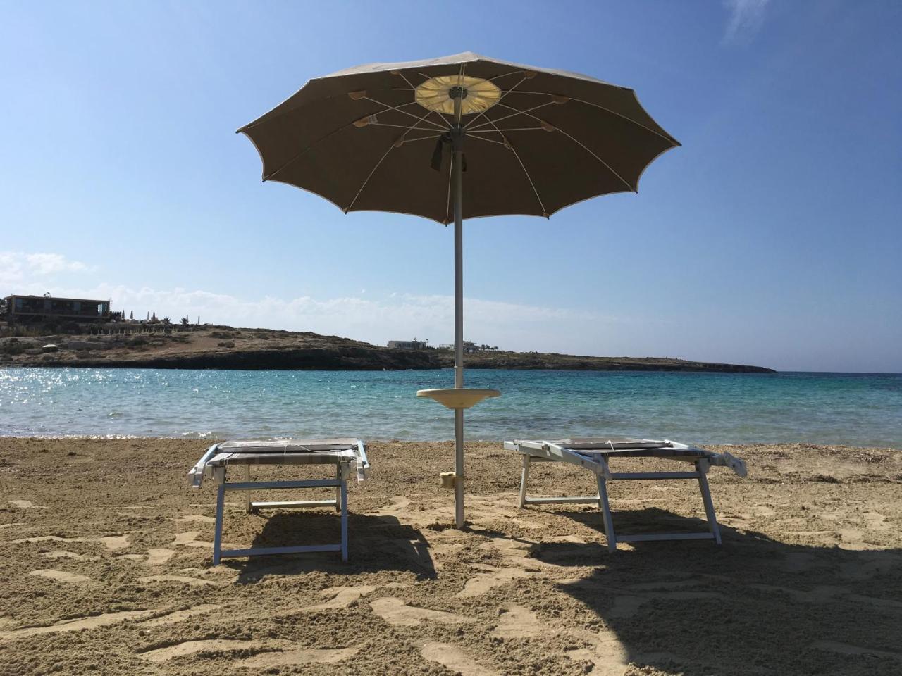 Cala Creta Apartment Lampedusa Bagian luar foto