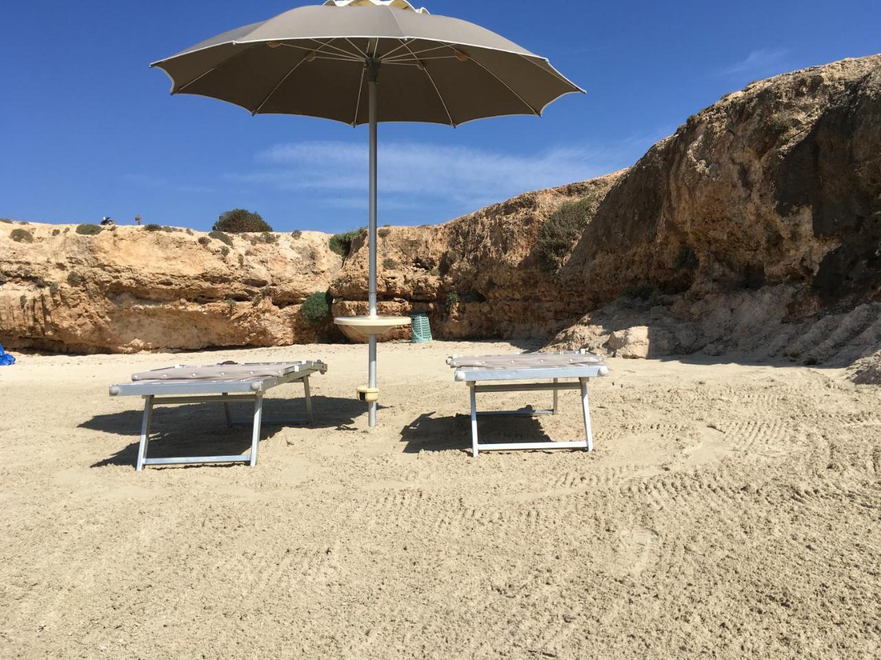 Cala Creta Apartment Lampedusa Bagian luar foto